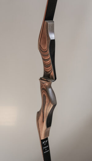 Arco Take Down Shadow 64" 38 libbre @ 28" (Copia)